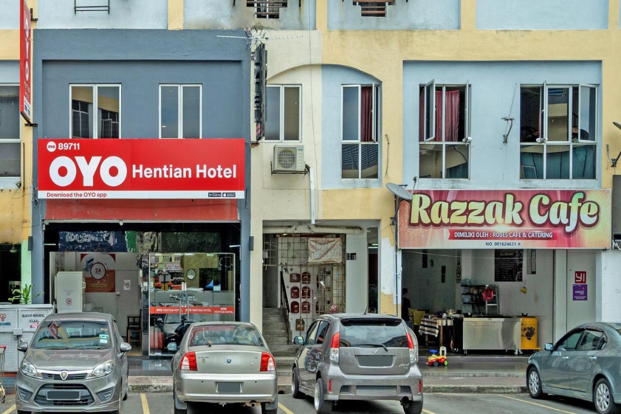 เฮนเตียน โฮเทล กาจัง Hotel ภายนอก รูปภาพ