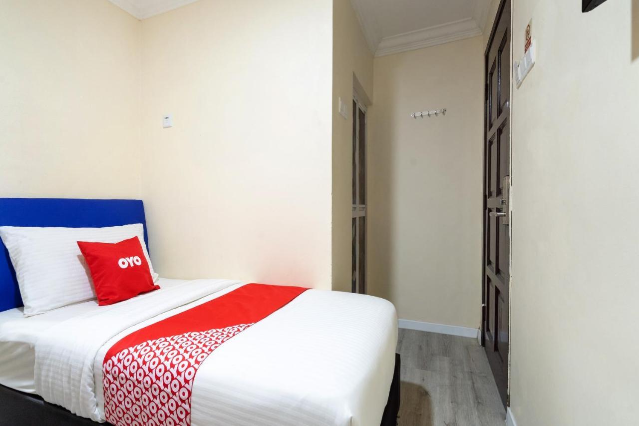 เฮนเตียน โฮเทล กาจัง Hotel ภายนอก รูปภาพ