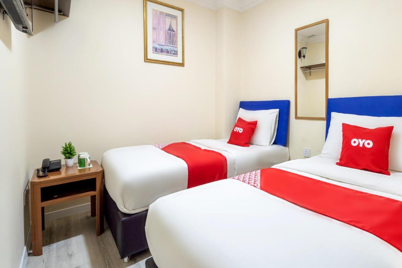 เฮนเตียน โฮเทล กาจัง Hotel ภายนอก รูปภาพ